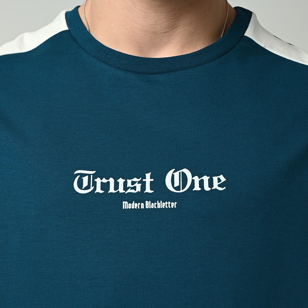 Trust One طقم